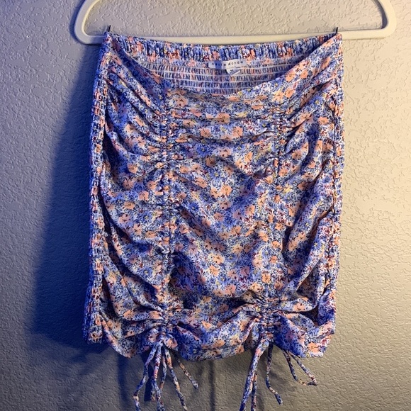 Two piece Dress - Picture 3 of 3